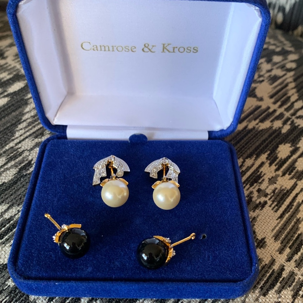 Camrose Kross Jacqueline Kennedy Earing Faux Pearls Black White interchangeable